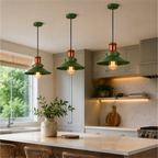Kit 3 Pendentes Nordic verde com cobre 22 cm em ambiente - foto 4 padronizada